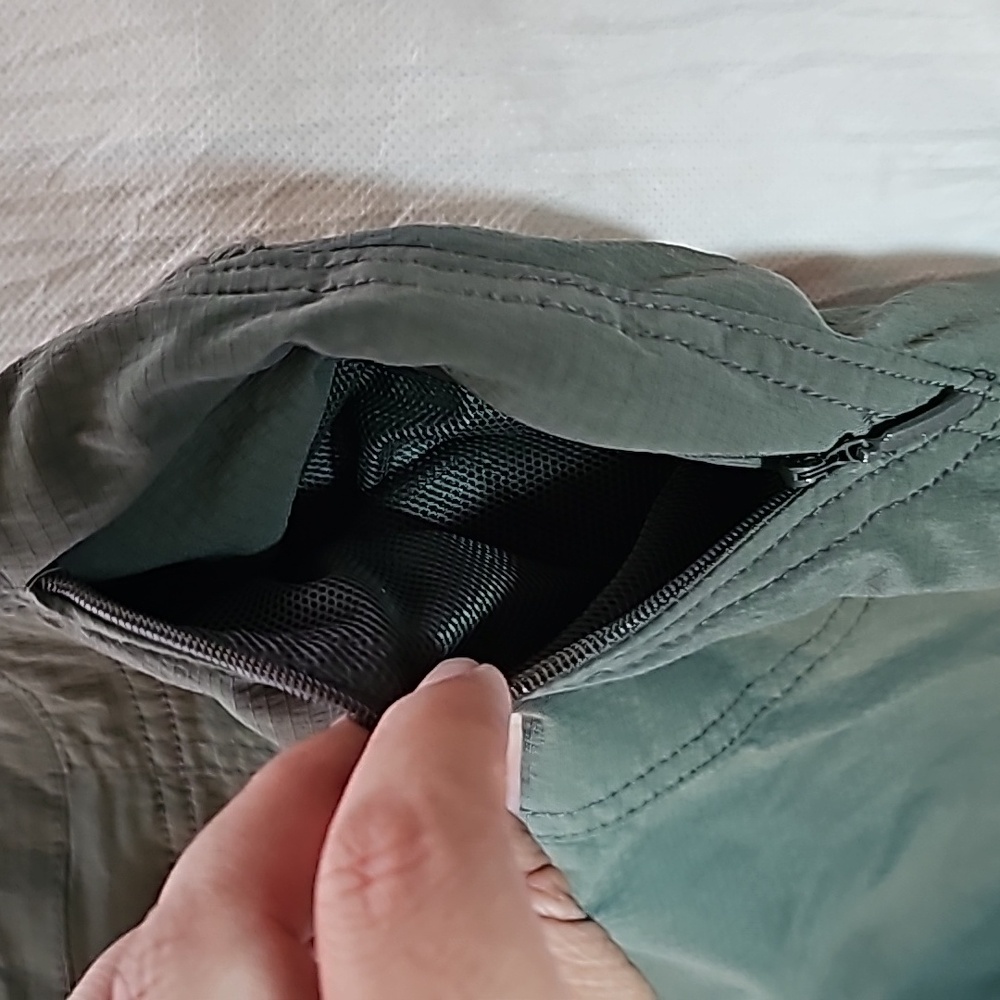 Athleta Green Pants Woman's Size 10 - Picture 10 of 16